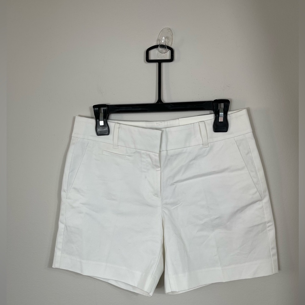 AnnTaylor Loft Shorts White Cotton Pockets Structured Flat Front TheOpenTrunk - Picture 2 of 10
